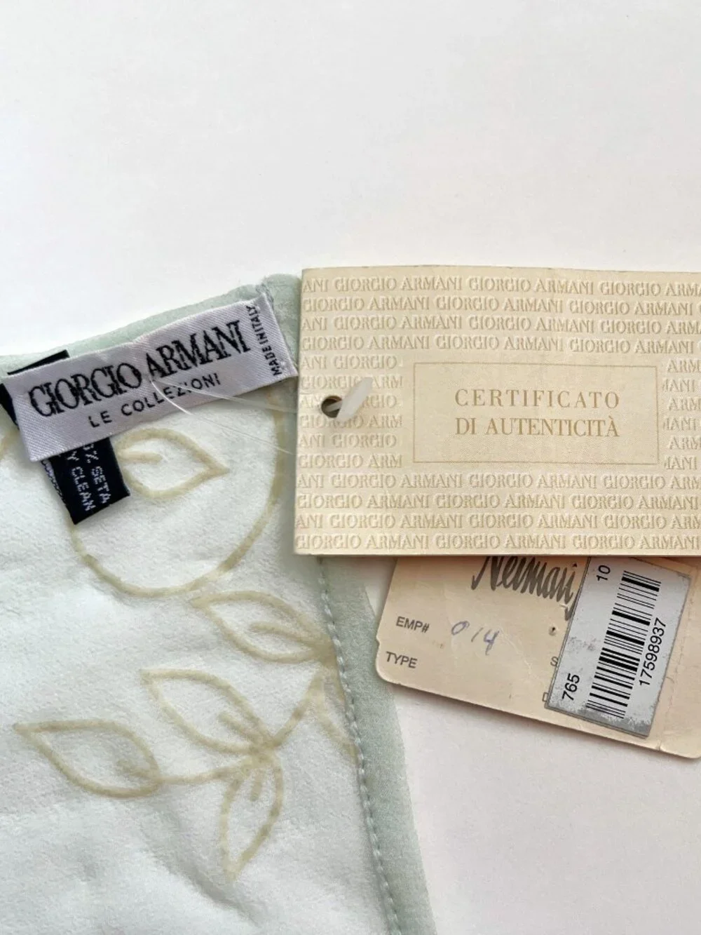 GIORGIO ARMANI GREEN 100% Silk Scarf Shawl Wrap 69